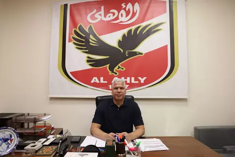  مدير الكرة الجديد.. وائل جمعة يبدأ مهمته مع الأهلي 